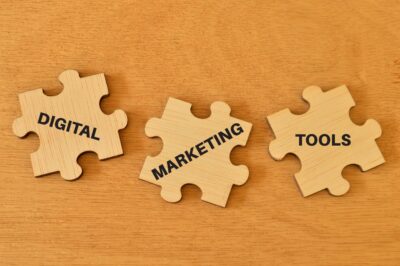 digital marketing tools puzzle pieces 